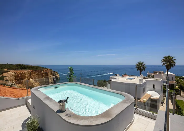 Apartman Overlooking With Pool *